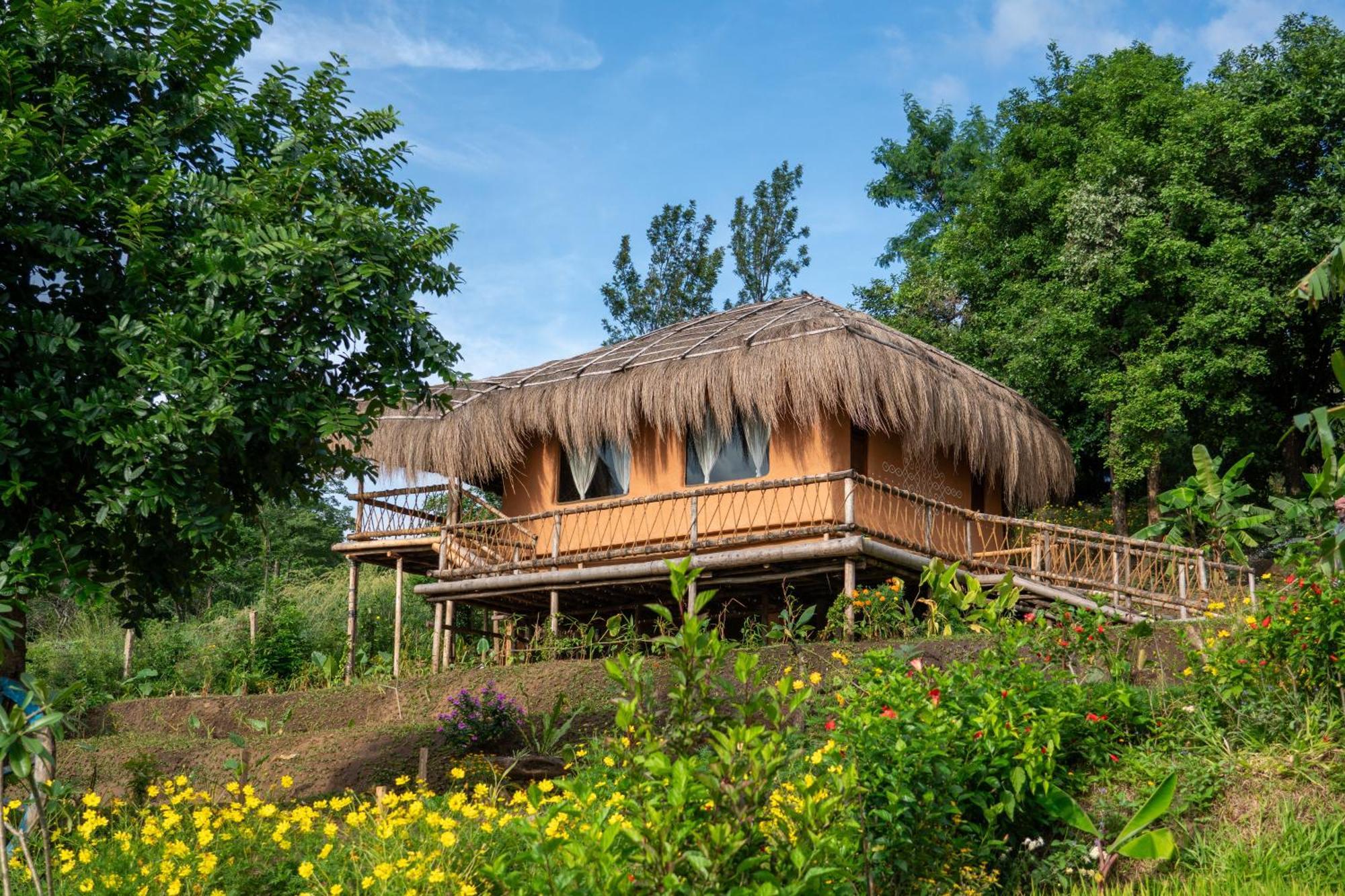 Готель The Mudhouse Marayoor Муннар Екстер'єр фото